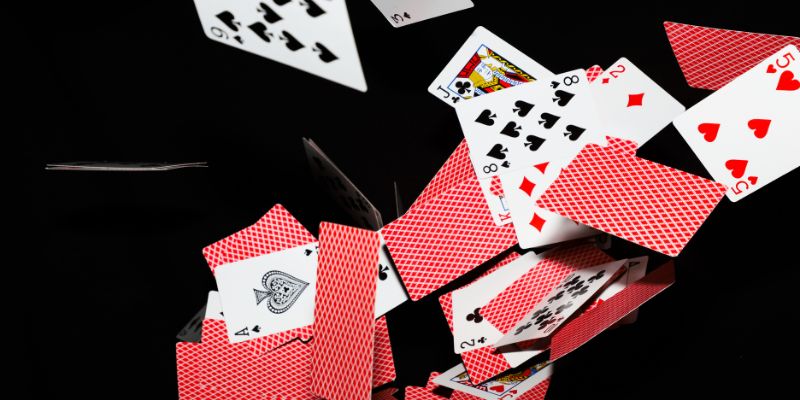 Liêng miền Bắc mang đậm chất trò chơi dân gian hấp dẫn